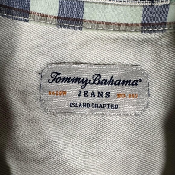Tommy Bahama Shirt Men Size L Short Sleeve Cotton Blend Jeans Island Crafted EUC - Picture 3 of 10